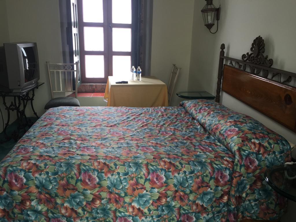 Hotel Del Vasco Zacatecas Room photo